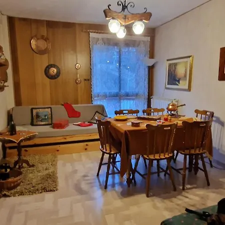 Rifugio Dei Pini רוקרזו